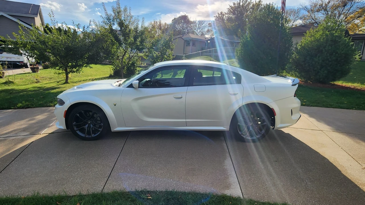 2015 Dodge Charger 7th Gen - Image 5 of 14