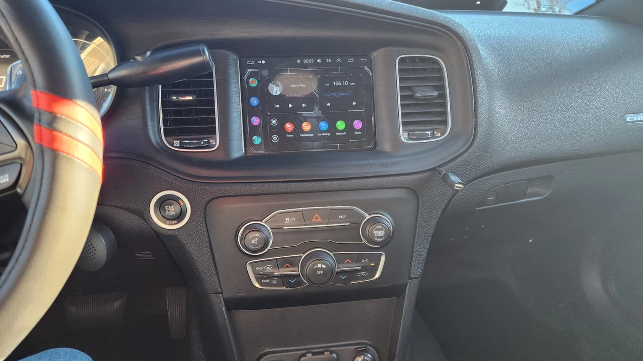 2015 Dodge Charger 7th Gen - Image 9 of 14