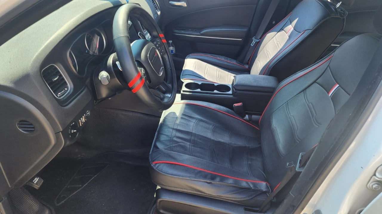 2015 Dodge Charger 7th Gen - Image 13 of 14