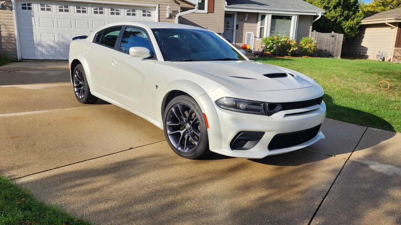 2015 Dodge Charger 7th Gen - Image 6 of 14