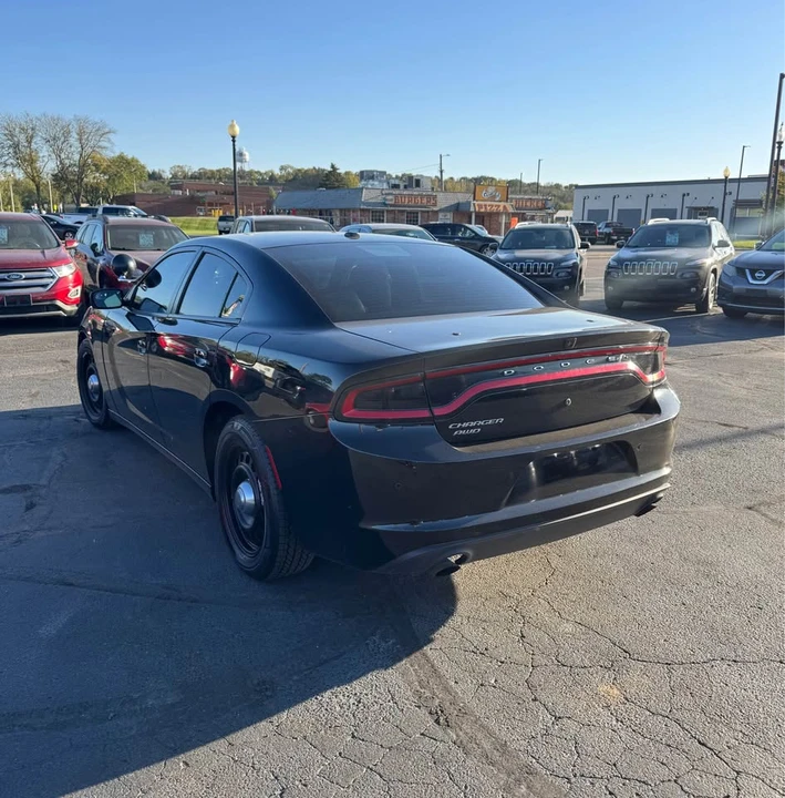 2015 Dodge Charger 7th Gen - Image 4 of 11