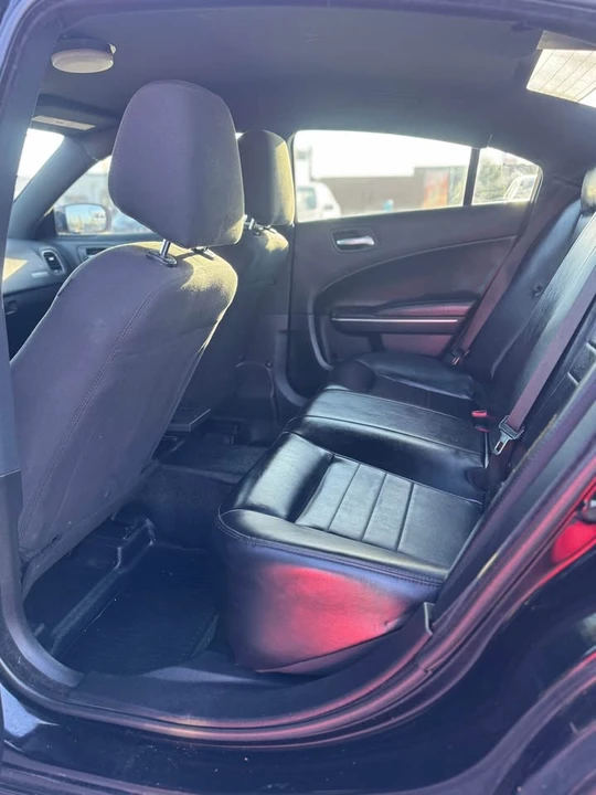 2015 Dodge Charger 7th Gen - Image 6 of 11