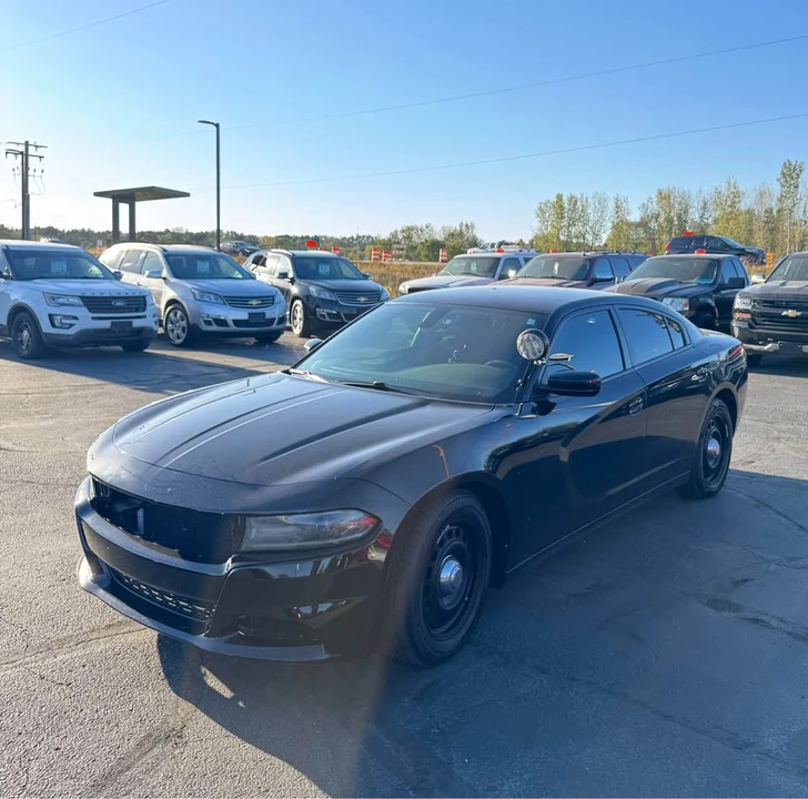 2015 Dodge Charger 7th Gen - Image 2 of 11