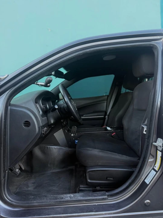 2015 Dodge Charger 7th Gen - Image 2 of 15