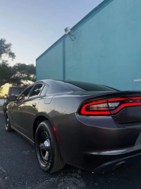 2015 Dodge Charger 7th Gen - Image 4 of 15