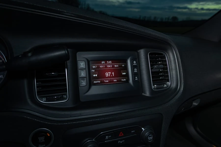 2015 Dodge Charger 7th Gen - Image 15 of 27
