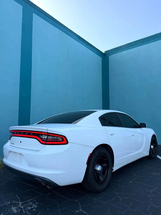 2015 Dodge Charger 7th Gen - Image 9 of 14
