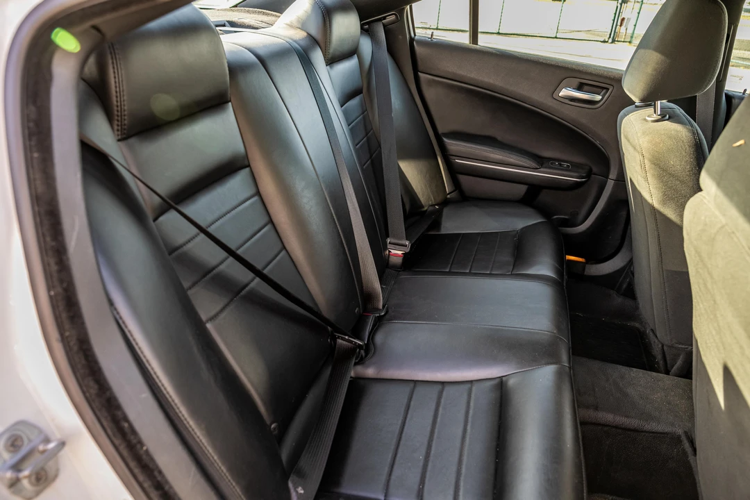 2015 Dodge Charger 7th Gen - Image 27 of 31