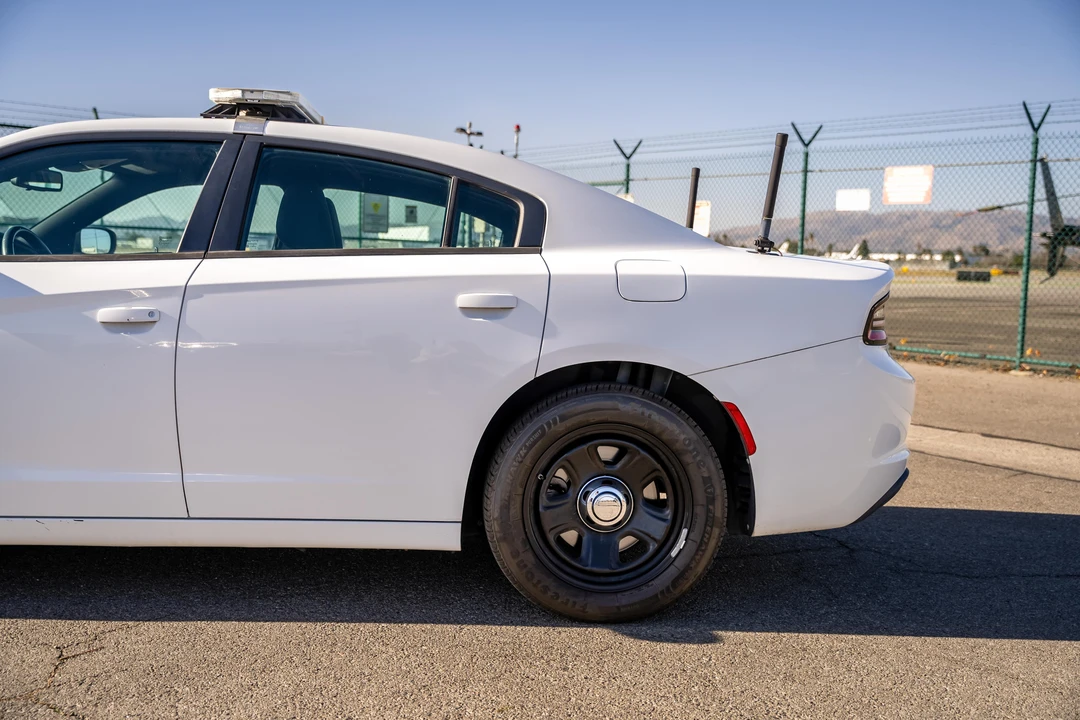 2015 Dodge Charger 7th Gen - Image 17 of 31