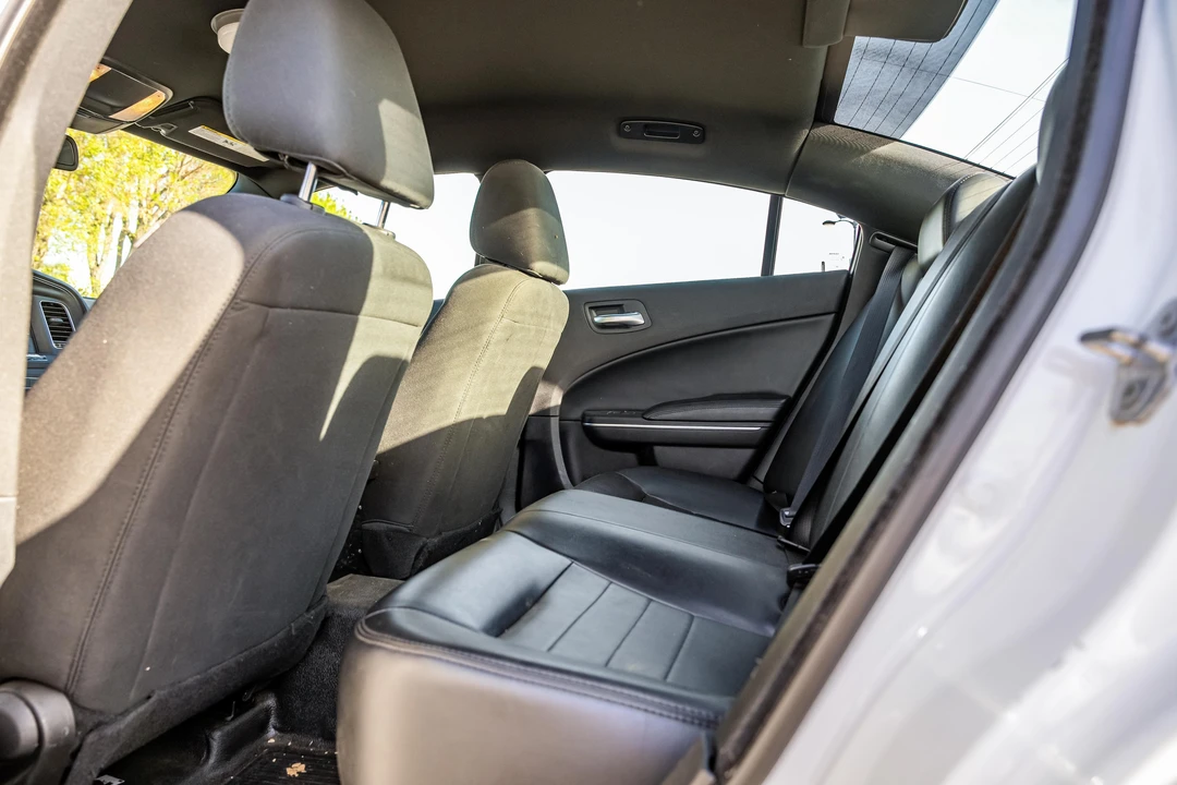 2015 Dodge Charger 7th Gen - Image 30 of 31