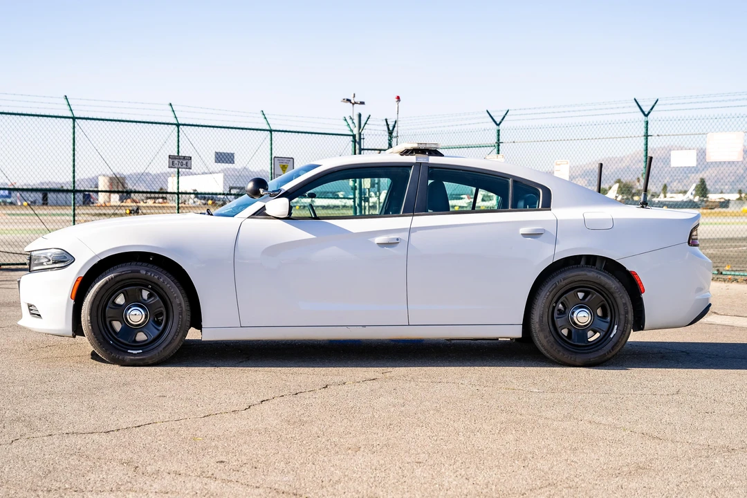 2015 Dodge Charger 7th Gen - Image 6 of 31