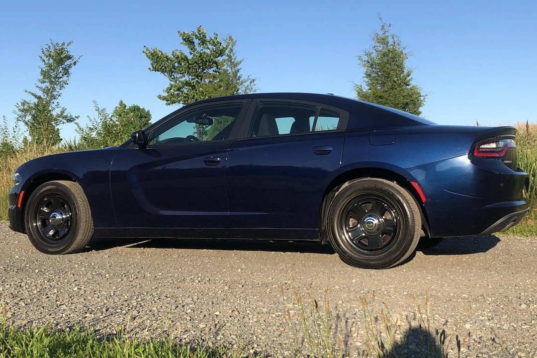 2015 Dodge Charger 7th Gen - Image 3 of 5