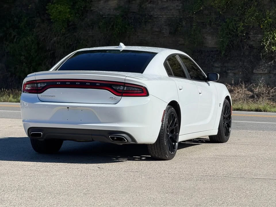 2015 Dodge Charger SRT Hellcat 7th Gen - Image 6 of 16