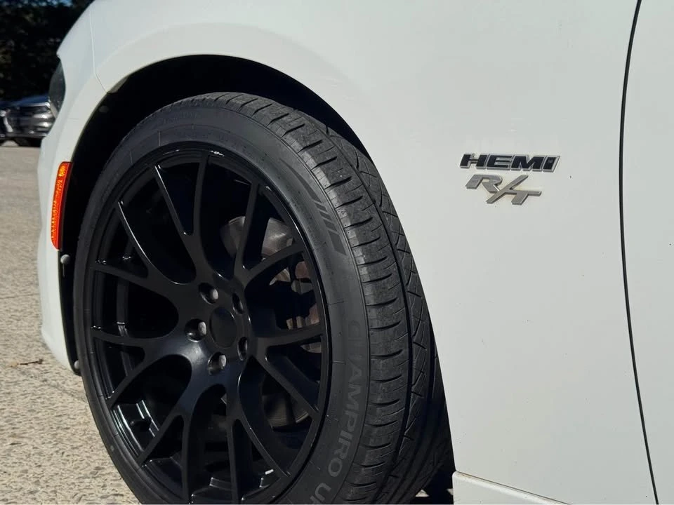 2015 Dodge Charger SRT Hellcat 7th Gen - Image 7 of 16