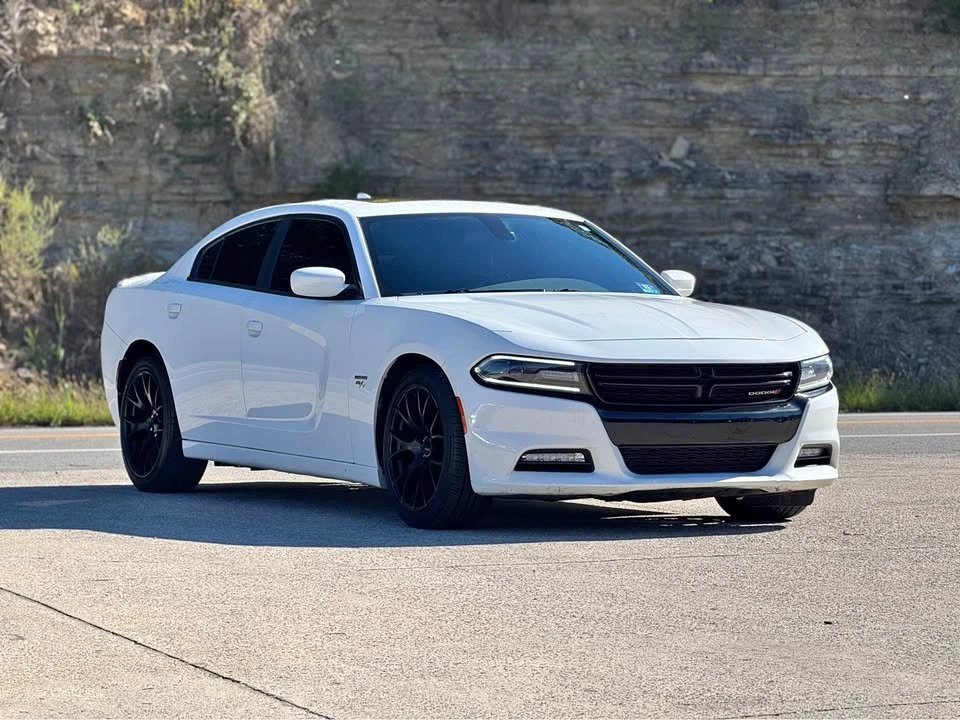 2015 Dodge Charger SRT Hellcat 7th Gen - Image 3 of 16
