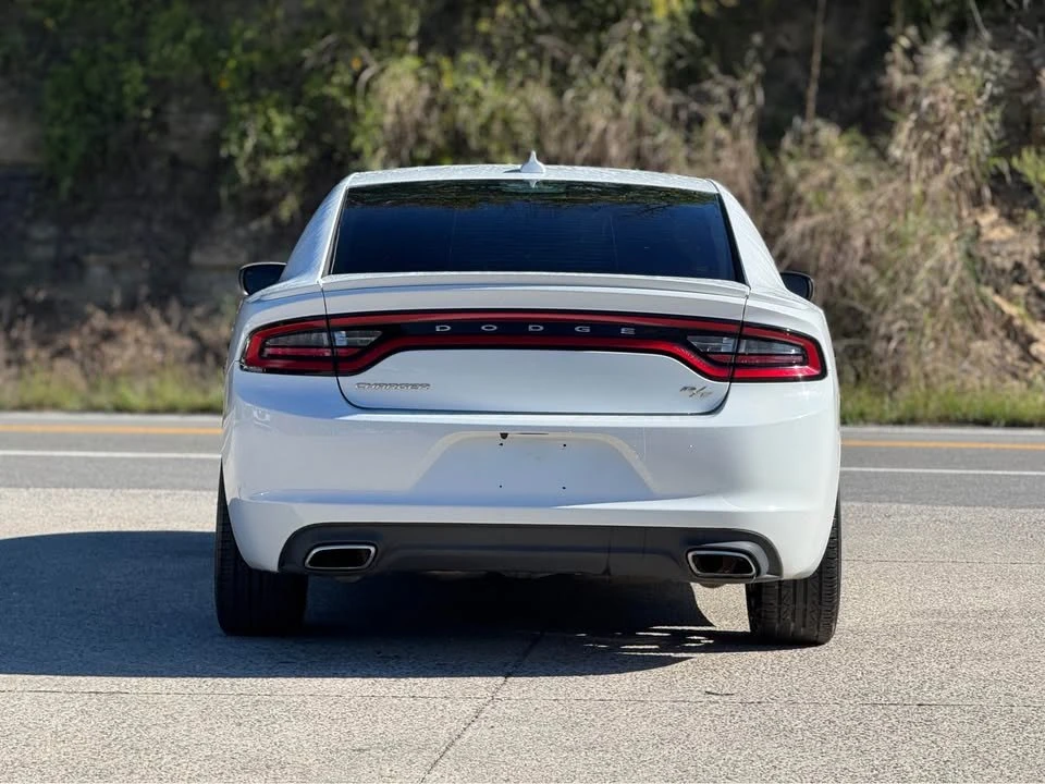 2015 Dodge Charger SRT Hellcat 7th Gen - Image 5 of 16