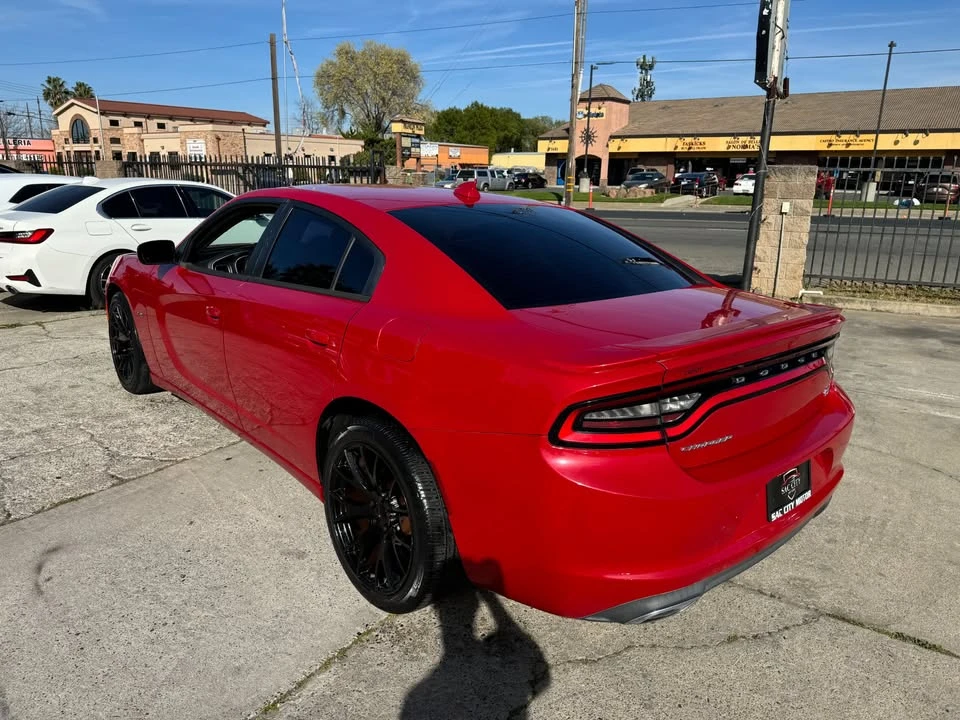 2015 Dodge Charger 7th Gen - Image 10 of 20