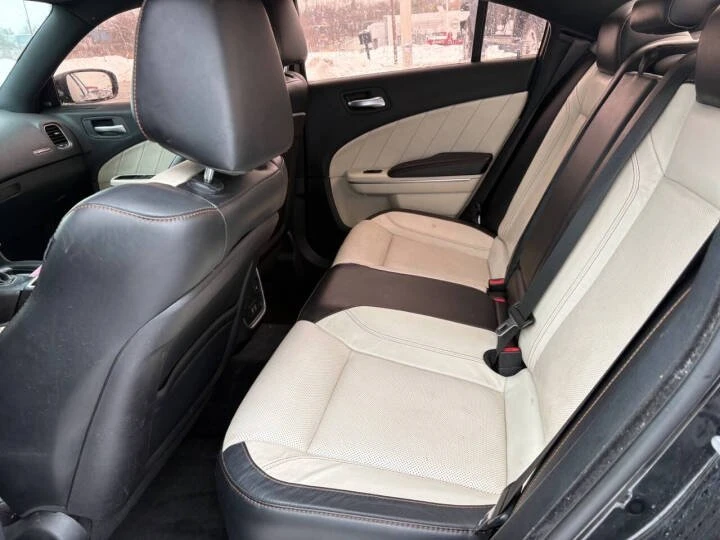 2015 Dodge Charger 7th Gen - Image 4 of 13