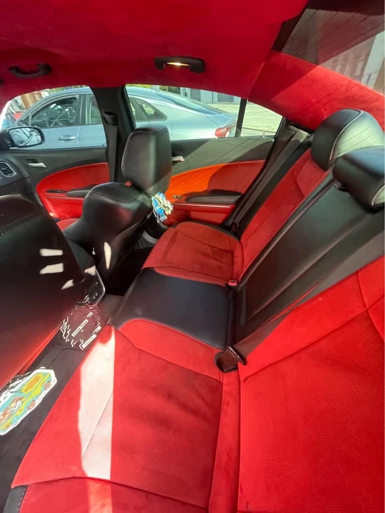 2015 Dodge Charger 7th Gen - Image 9 of 12