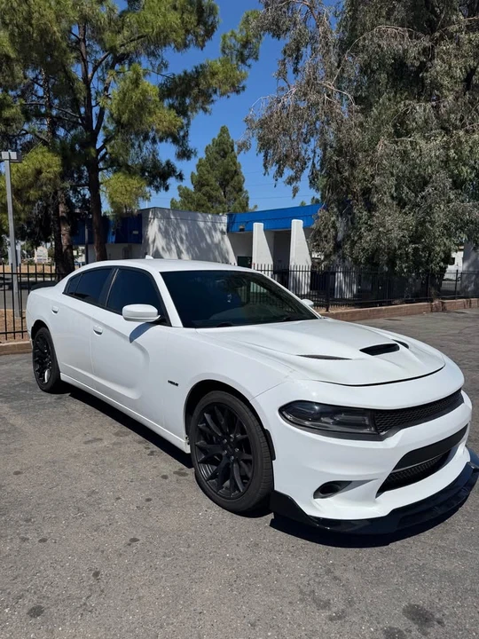2015 Dodge Charger 7th Gen - Image 2 of 3