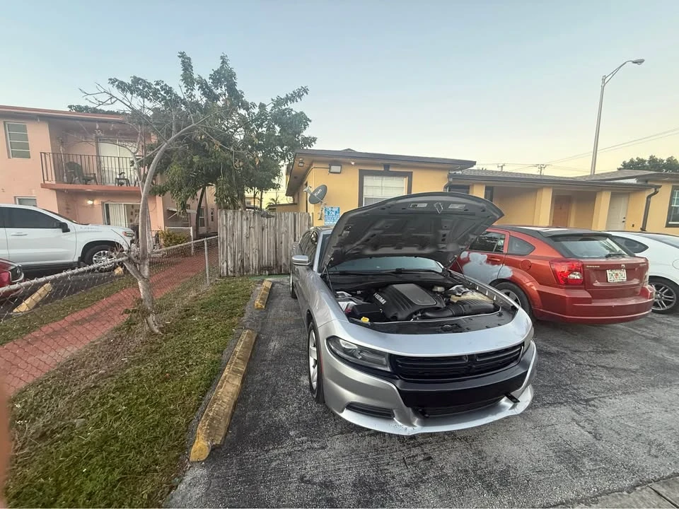 2015 Dodge Charger 7th Gen - Image 3 of 9