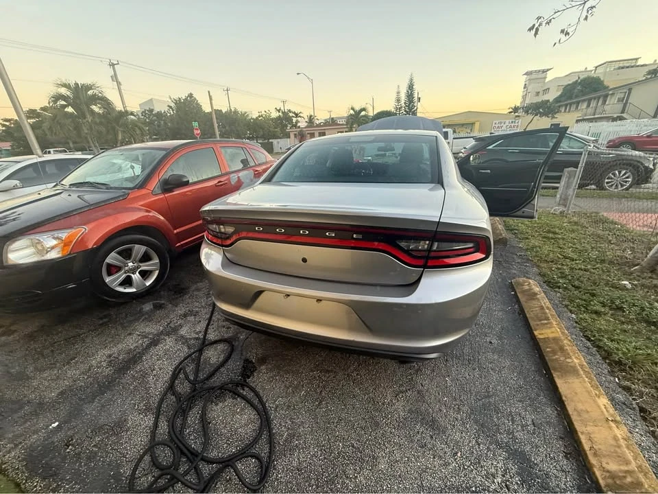 2015 Dodge Charger 7th Gen - Image 5 of 9