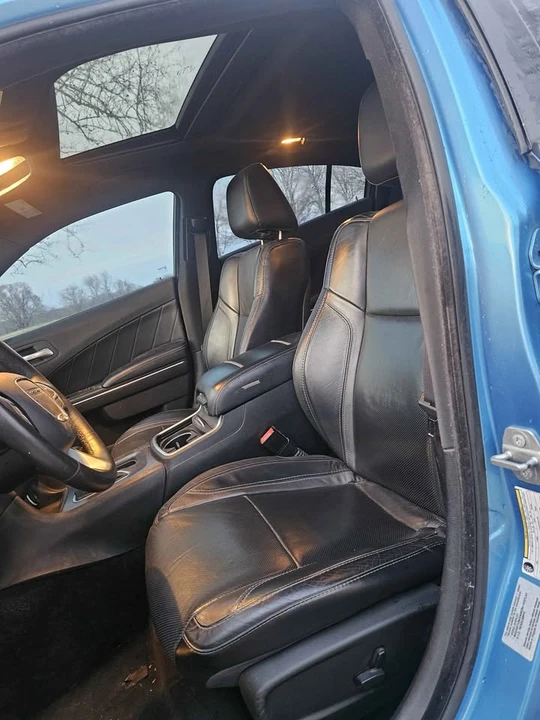 2015 Dodge Charger 7th Gen - Image 7 of 11