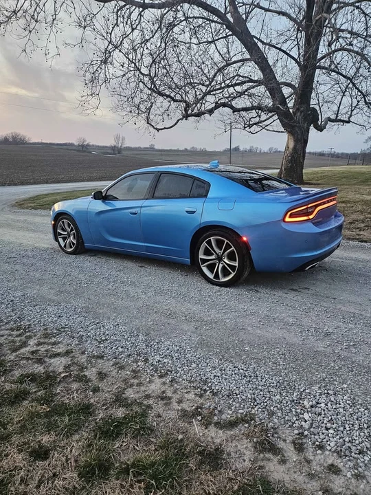 2015 Dodge Charger 7th Gen - Image 2 of 11