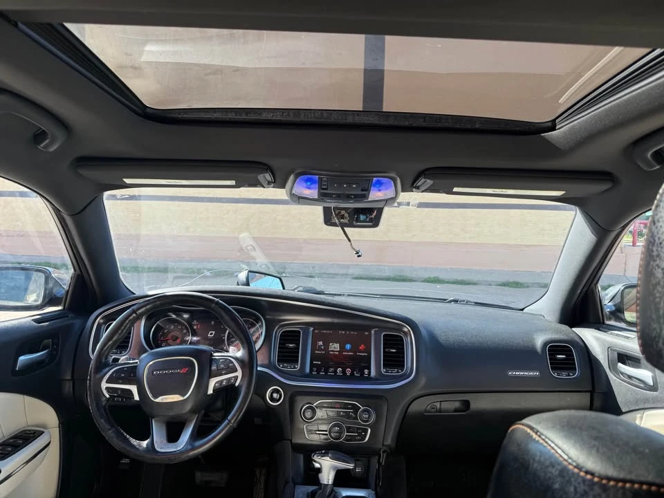 2015 Dodge Charger 7th Gen - Image 9 of 10