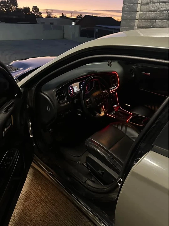 2015 Dodge Charger 7th Gen - Image 5 of 8