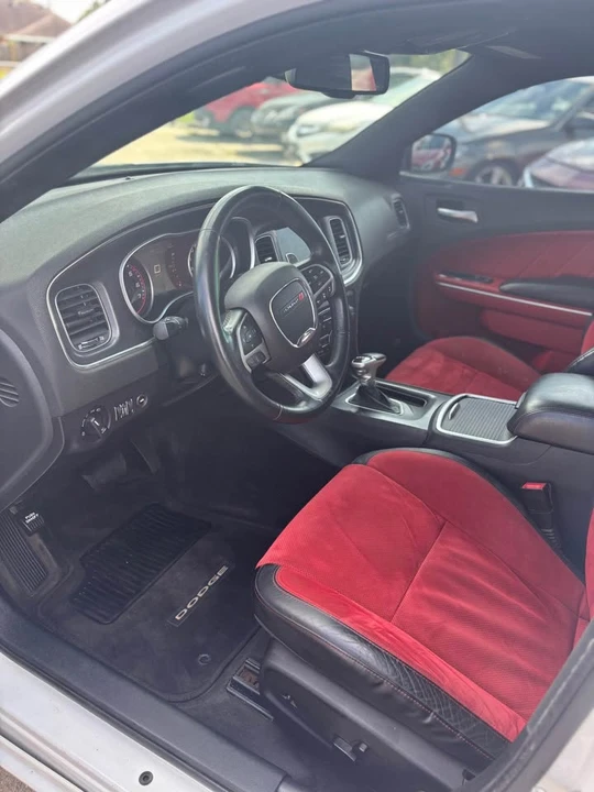2015 Dodge Charger 7th Gen - Image 5 of 16