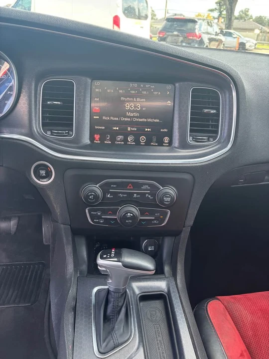 2015 Dodge Charger 7th Gen - Image 8 of 16