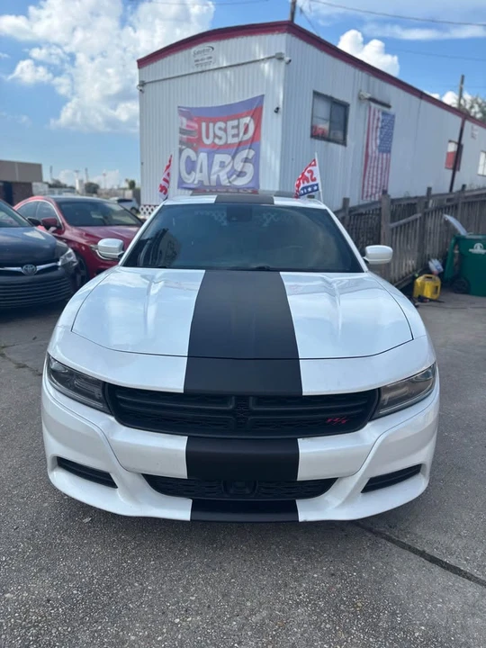 2015 Dodge Charger 7th Gen - Image 4 of 16