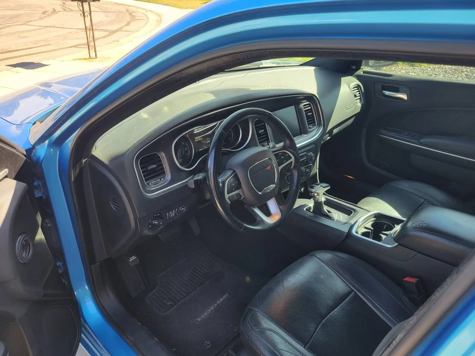 2015 Dodge Charger 7th Gen - Image 2 of 3