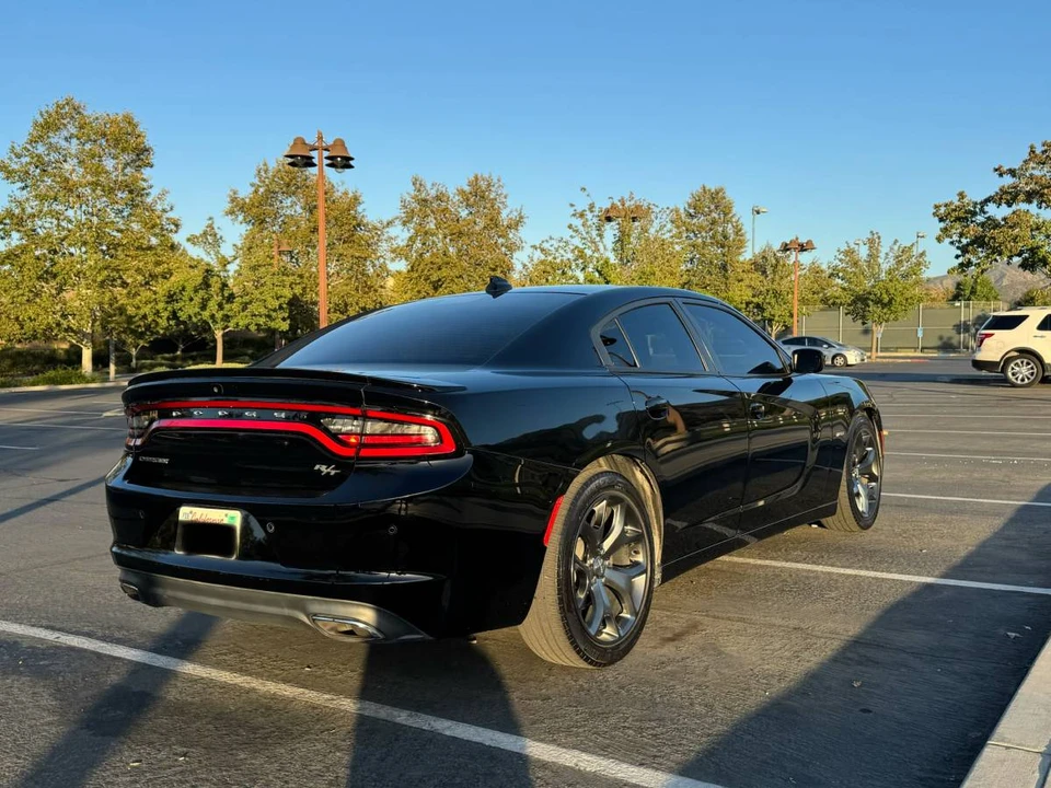 2015 Dodge Charger 7th Gen - Image 8 of 12