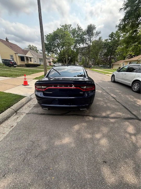 2015 Dodge Charger SRT Hellcat 7th Gen - Image 5 of 15