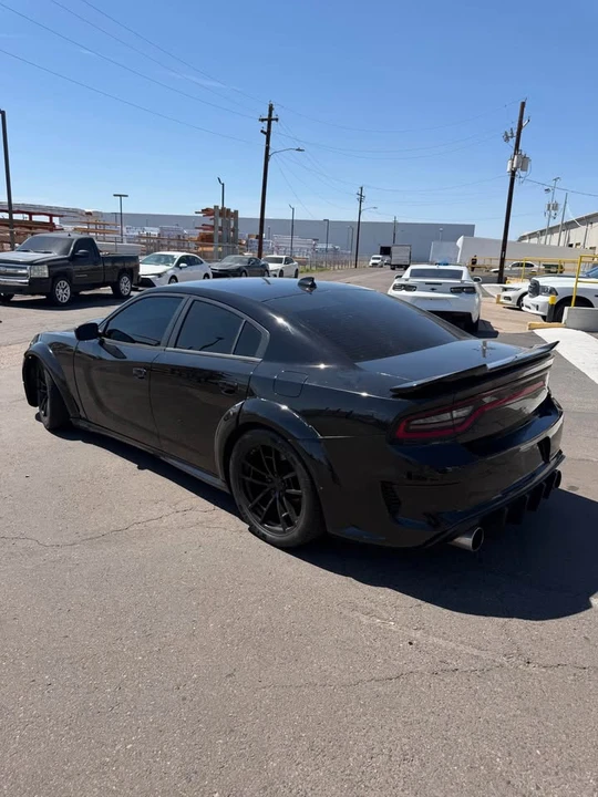 2015 Dodge Charger SRT Hellcat 7th Gen - Image 5 of 9