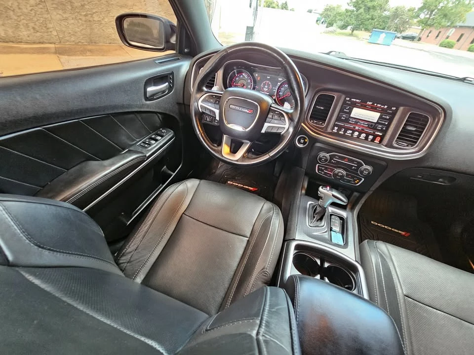 2015 Dodge Charger 7th Gen - Image 13 of 20