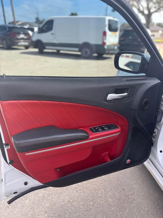 2015 Dodge Charger 7th Gen - Image 5 of 20