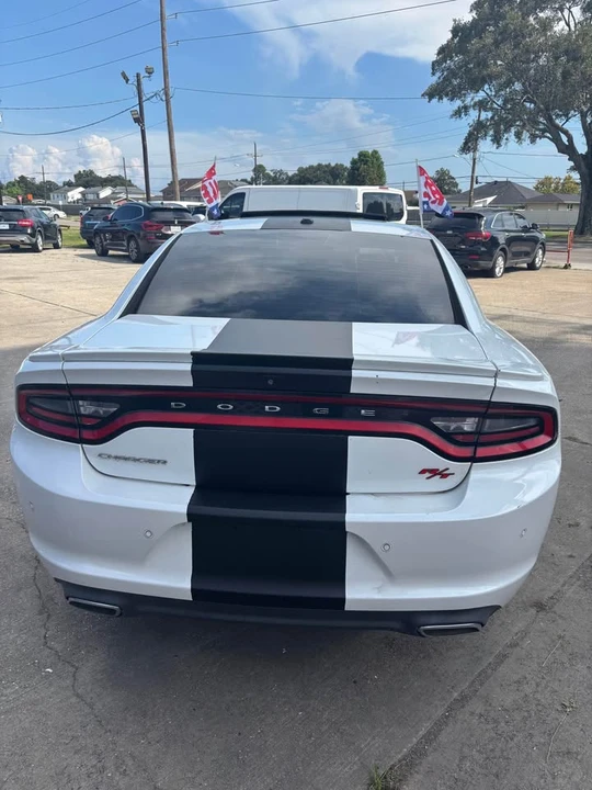 2015 Dodge Charger 7th Gen - Image 14 of 20