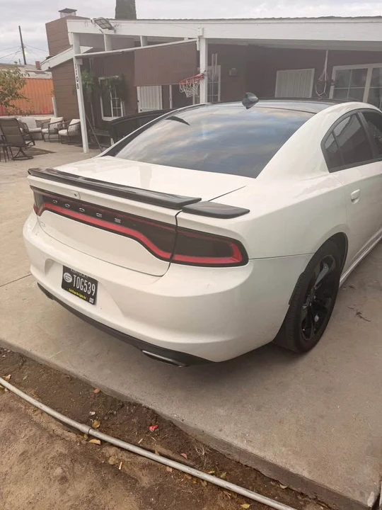 2015 Dodge Charger 7th Gen - Image 3 of 10
