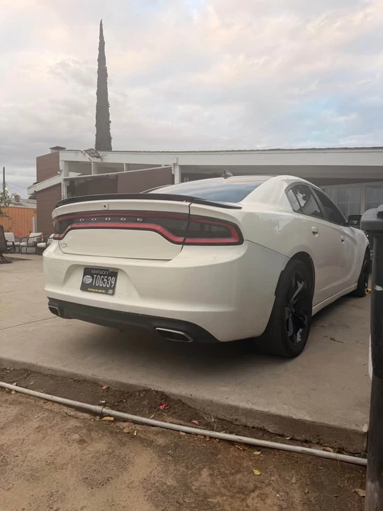 2015 Dodge Charger 7th Gen - Image 2 of 10