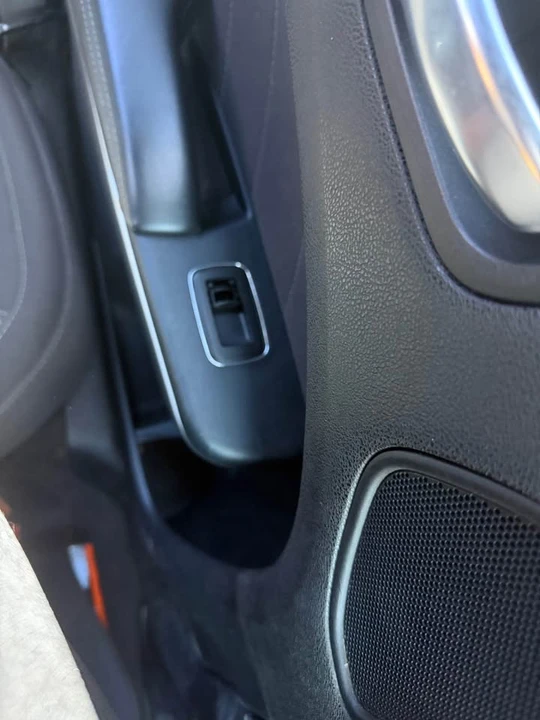 2015 Dodge Charger 7th Gen - Image 19 of 21