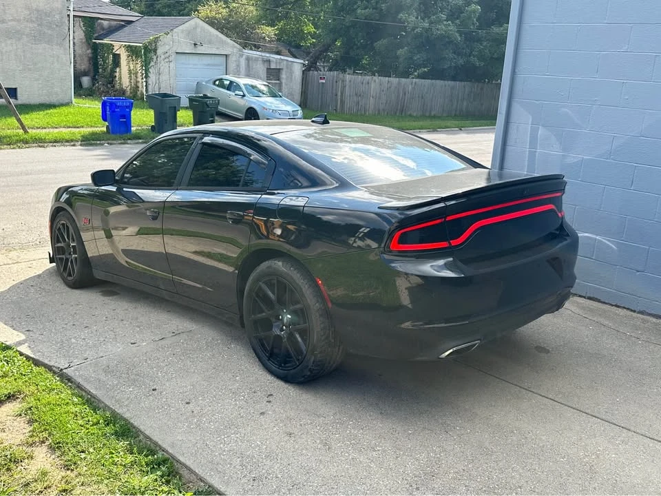 2015 Dodge Charger 7th Gen - Image 4 of 14