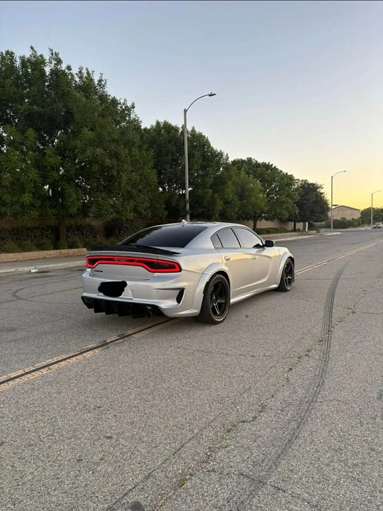 2015 Dodge Charger 7th Gen - Image 6 of 12