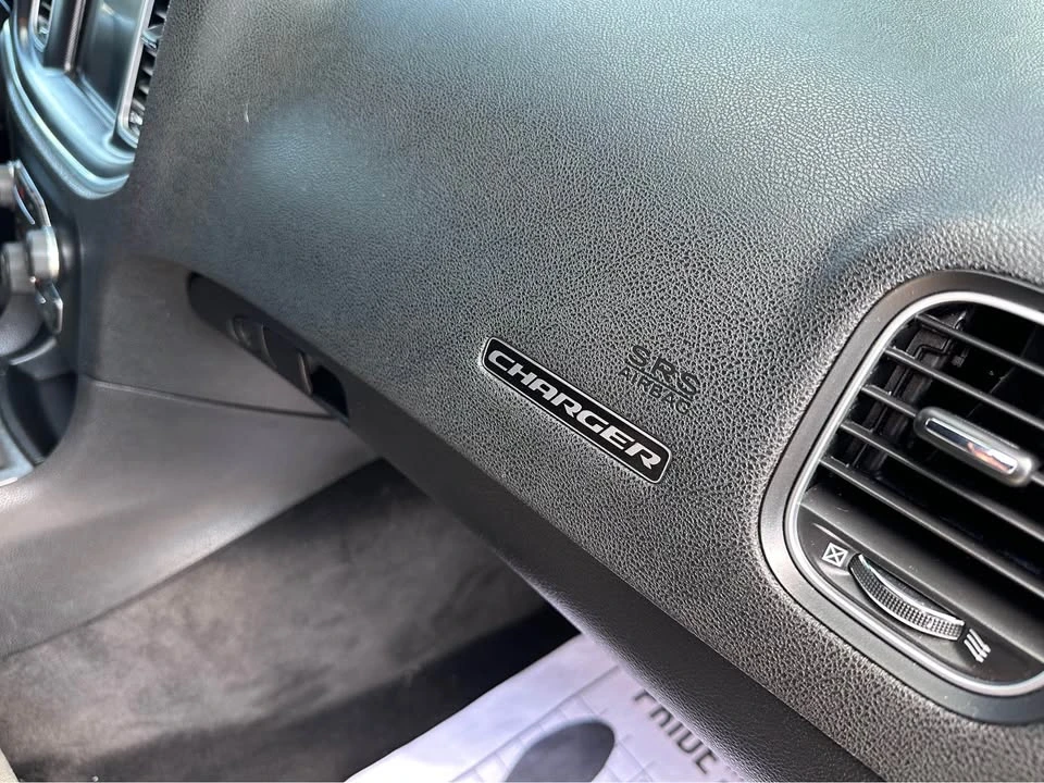 2015 Dodge Charger 7th Gen - Image 13 of 14