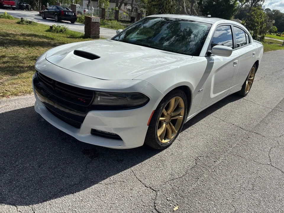 2015 Dodge Charger 7th Gen - Image 3 of 15