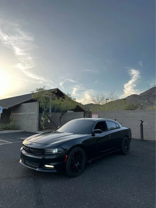 2015 Dodge Charger 7th Gen - Image 2 of 12