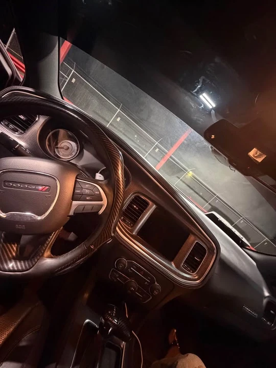 2015 Dodge Charger 7th Gen - Image 9 of 17