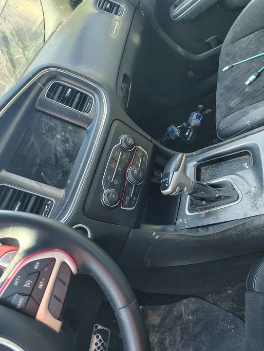 2015 Dodge Charger 7th Gen - Image 2 of 10